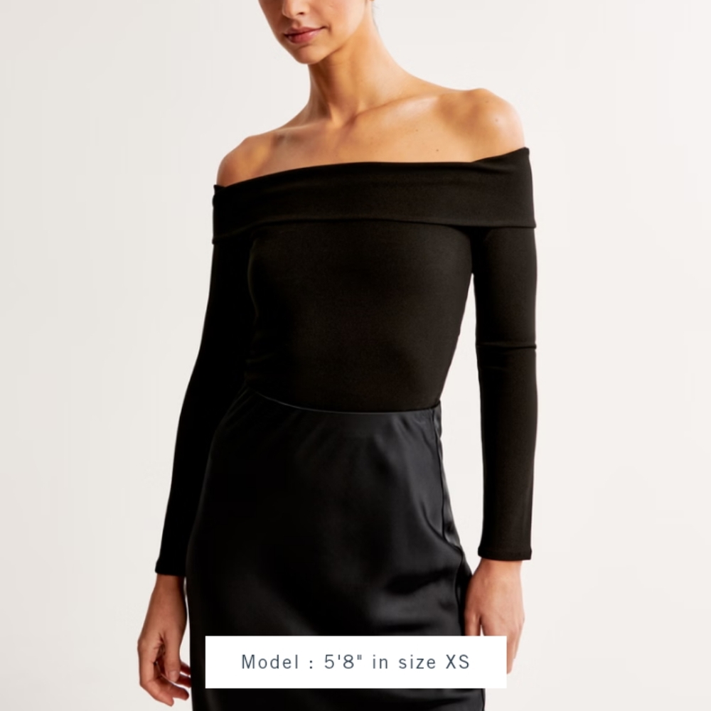 Abercrombie and Fitch Off the shoulder long sleeve top